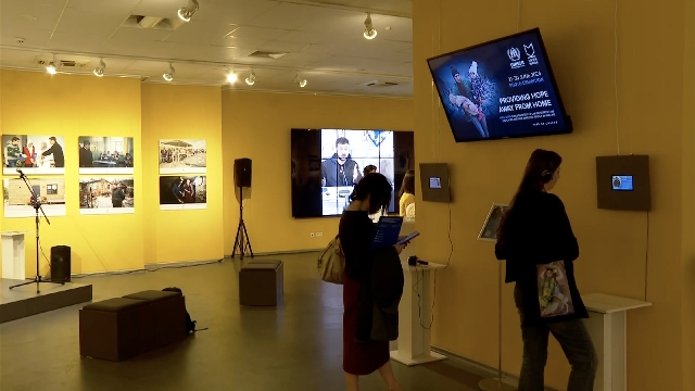 Photo exhibition underway in Kyiv to mark UN World Refugee Day