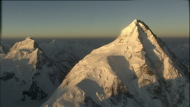 Rescue operation ends for 2 Japanese climbers at K2