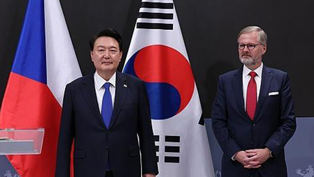 Yoon Anticipates Formation of 'Nuclear Power Alliance' with Czech Republic