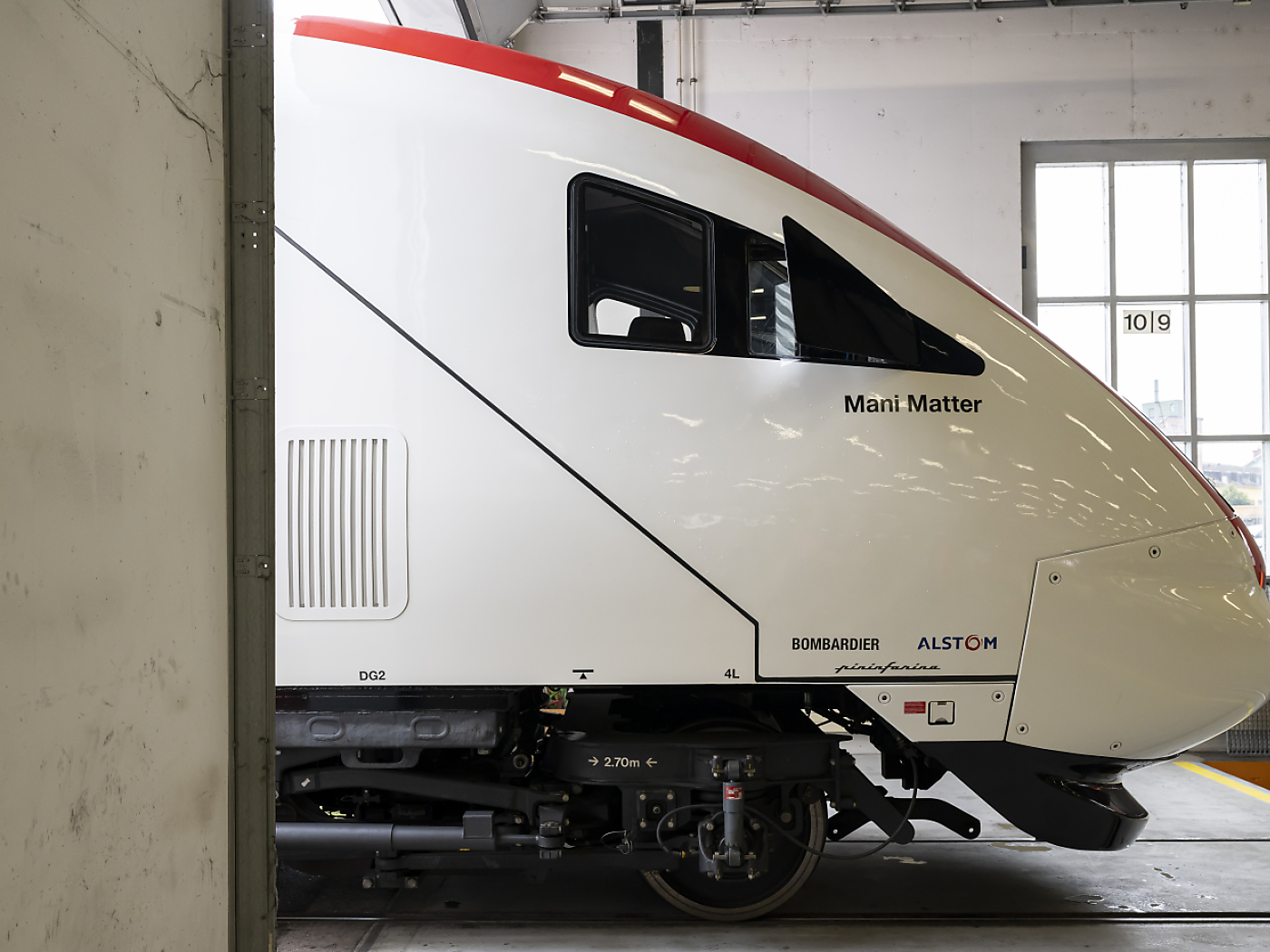 SBB: presentation of the first fully renovated ICN train