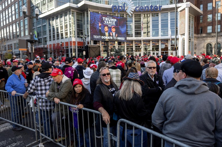 Trump supporters line up for Pennsylvania rally