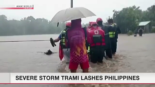 Severe storm Trami lashes Philippines