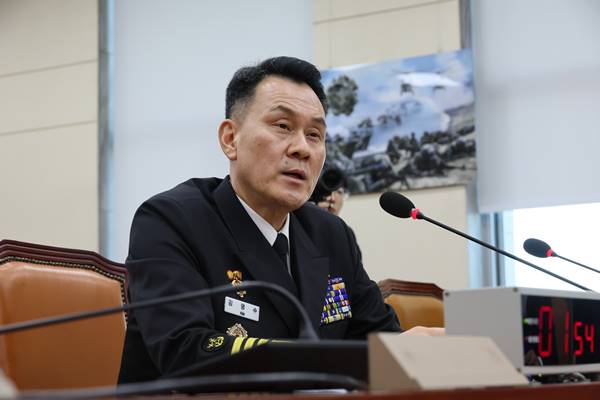 JCS Chairman: N. Korea Cutting Off Road, Railway Access to S. Korea to Prevent Defections