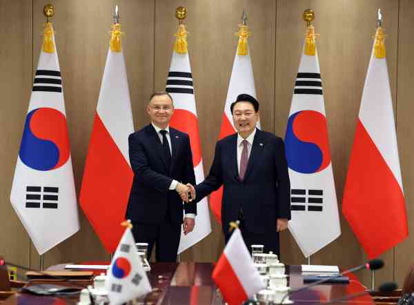 S. Korea, Poland Agree to Boost Defense Cooperation