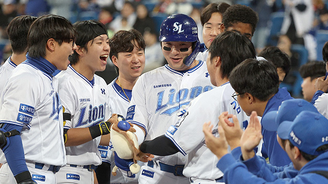 Samsung Beats Kia 4-2 in 3rd Game of Korean Series