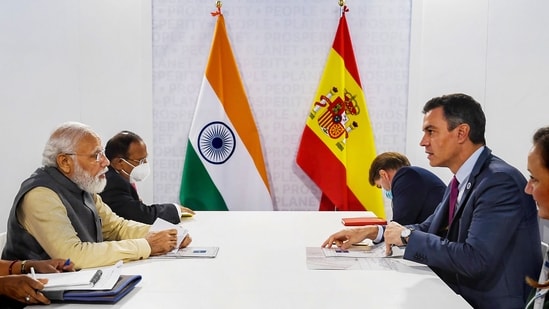 PM Modi with Spanish PM Pedro Sanchez(PTI via PMO/Twitter)