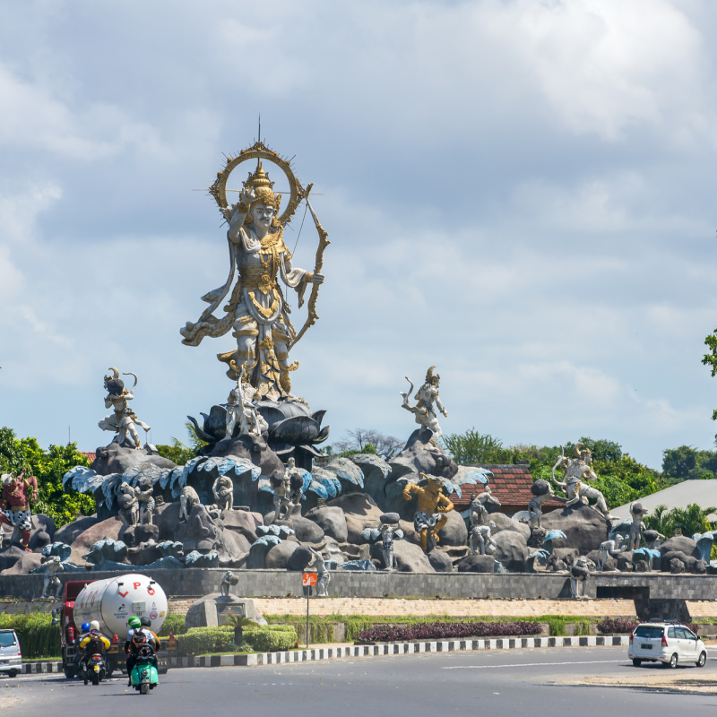 Patung-Titi-Banda-monument-in-Denpasar-Bali