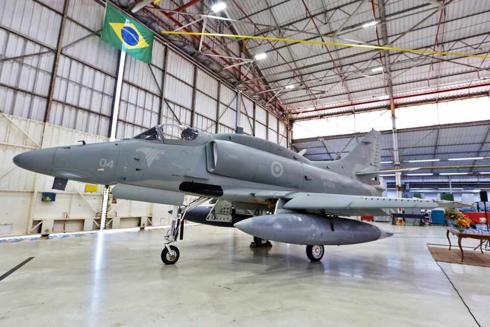 Brazilian Navy AF-1 aircraft upgraded by Embraer